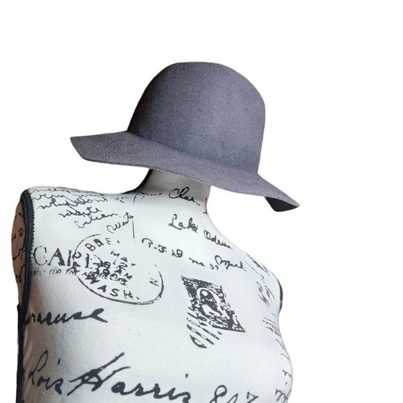 Staring At Stars Women's Gray Wool Hat - Picture 7 of 8